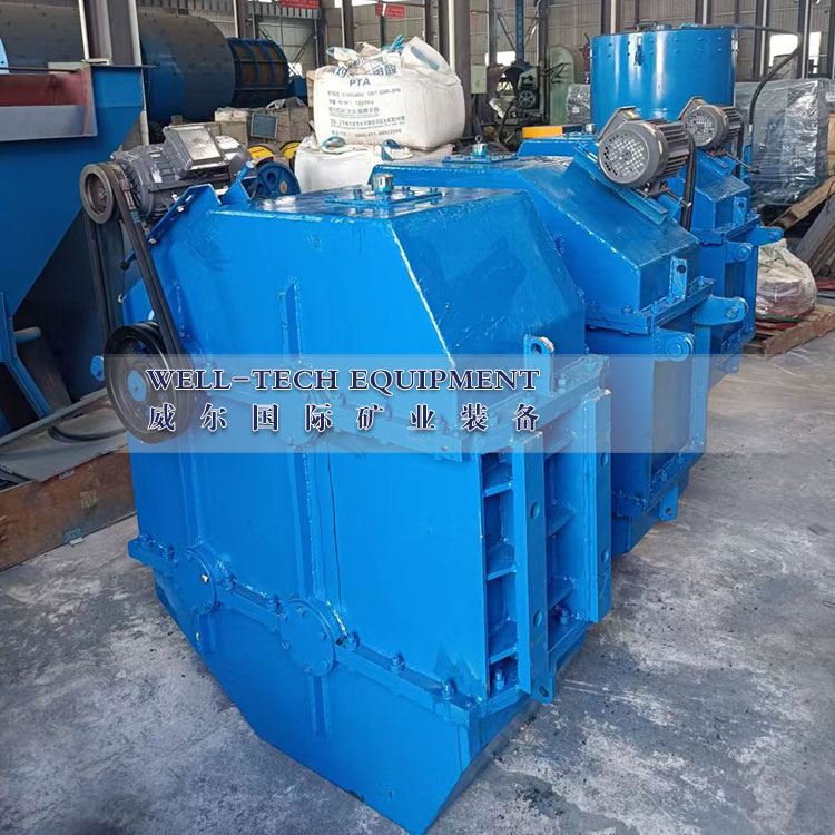 จัดส่ง 4 ชั้นเขย่าตารางสายพานลำเลียง Concentrator เกลียวเกลียว Chute